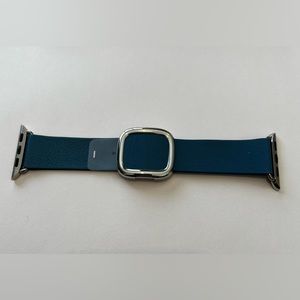 41mm Azure Modern Buckle - Small (Apple)